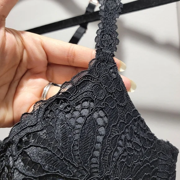 Savage X Fenty Romantic Corded Lace Front-Closure Push-Up Bra Black - Picture 12 of 17